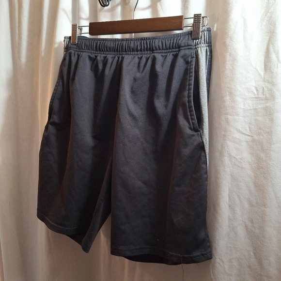 Berkley Jensen shorts size large - Picture 3 of 5